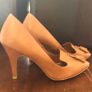 Fall in love this fall with this beautiful shoes